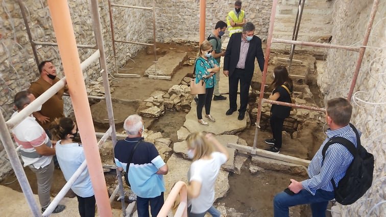 Με πρωτοβουλία του Δημάρχου Αρταίων αναδεικνύονται τα ευρήματα από την Αρχαία Αμβρακία