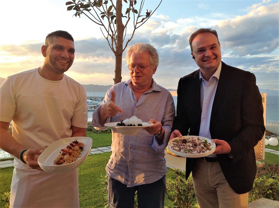 τρεις με πιατα 