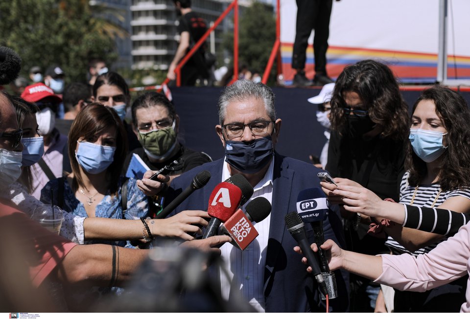 Στη συγκέντρωση και ο ΓΓ του ΚΚΕ Δημήτρης Κουτσούμπας