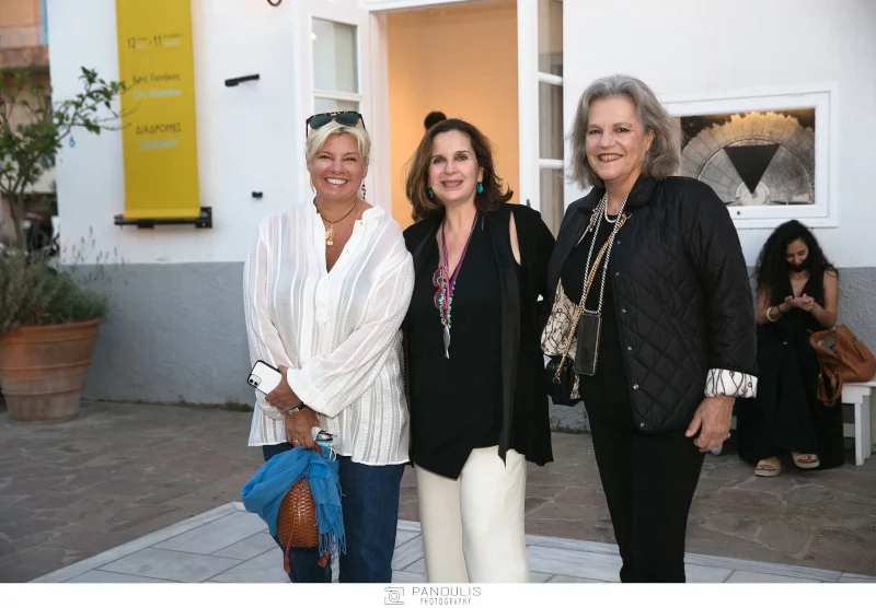 Φαίη Μπέη, Τατιάνα Σπινάρη, Αφροδίτη Λίτη