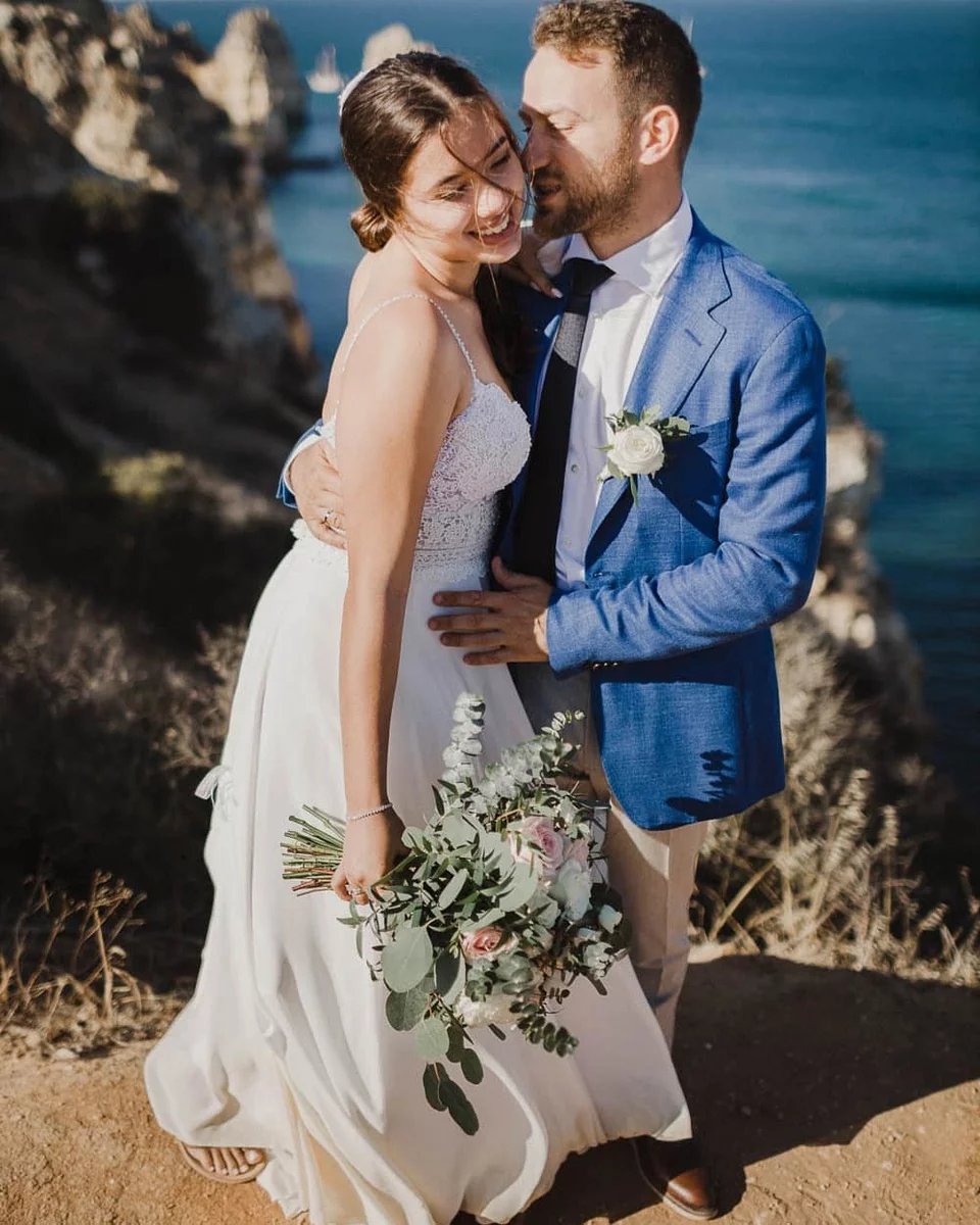 Στιγμιότυπο από τον γάμο της Καρολάιν και του Μπάμπη