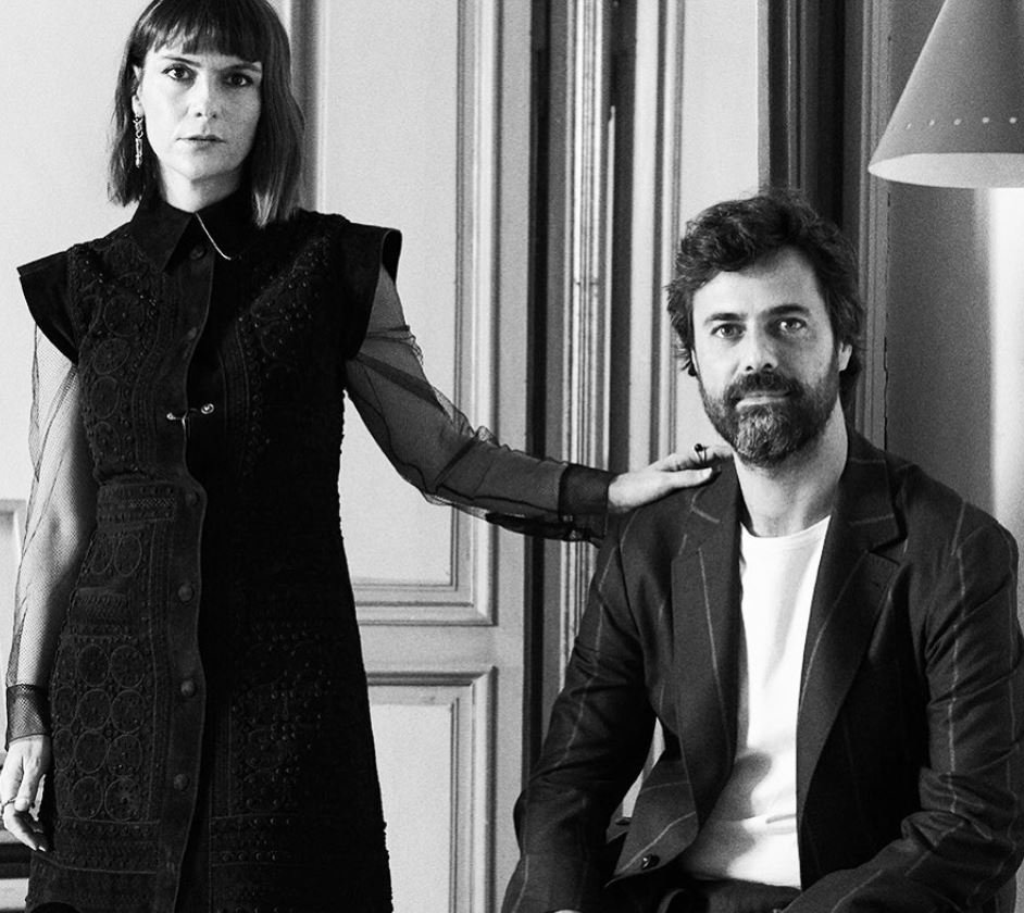 Ο Φίλιππο Κοσμέλι και η σύζυγός του Ντανιέλα Μπιάνκο έχουν την εταιρεία διοργάνωσης εκδηλώσεων με κέντρο τον Πολιτισμό με τον οποίο συνεργάζεται ο οίκος Dior, Valentino κ.α.