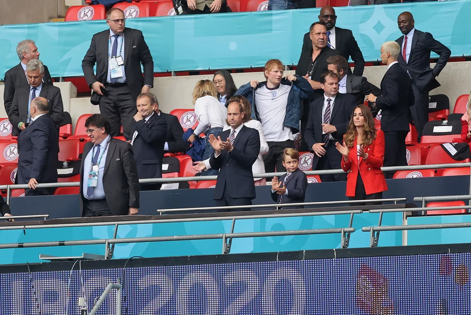Πρίγκιπας Τζορτζ στο γήπεδο, στον αγώνα της Εθνικής Αγγλίας με τη Γερμανία στο euro 2021
