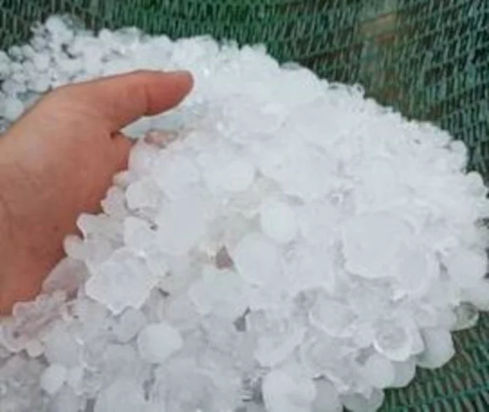 χαλάζι κακοκαιρία Θεσσαλία