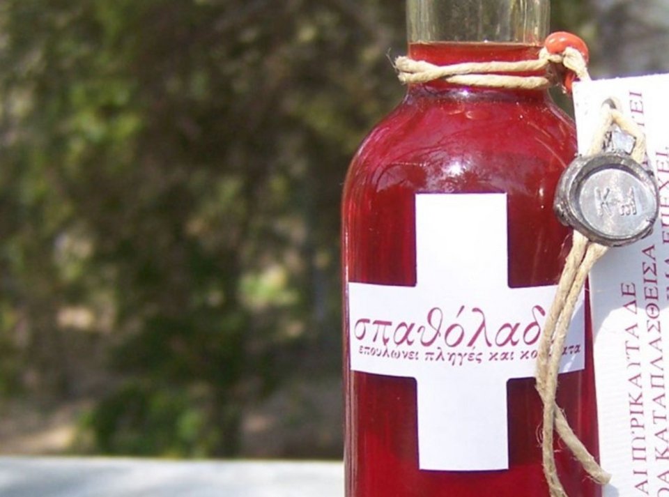 Το κτήμα, εκτός από μαρμελάδες και αλεύρι βελανιδιάς, ειδικεύεται και στην παραγωγή σπαθόλαδου, που χρησιμοποιείται για θεραπευτικούς λόγους