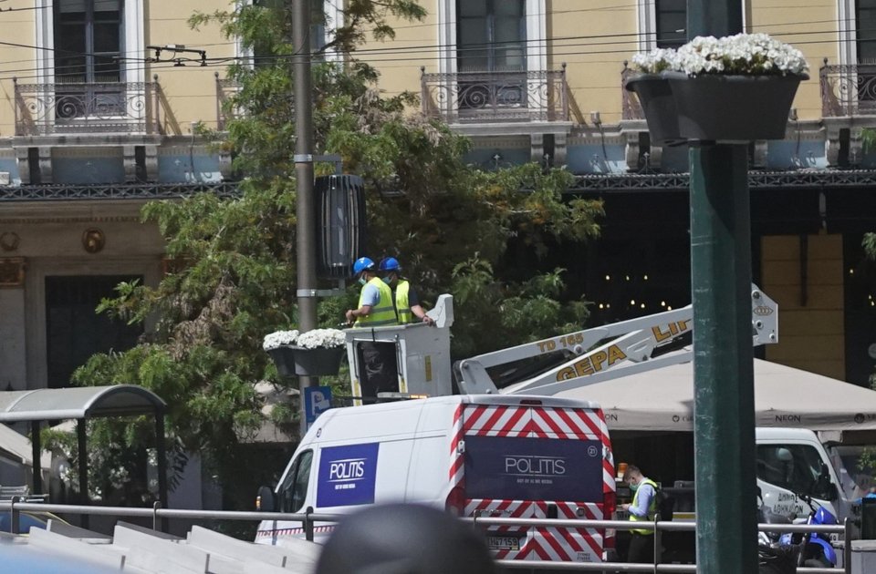 Τέσσερα ειδικά φίλτρα κάνουν την ίδια δουλειά με 30 δέντρα στον καθαρισμό της ατμόσφαιρας από τη ρύπανση
