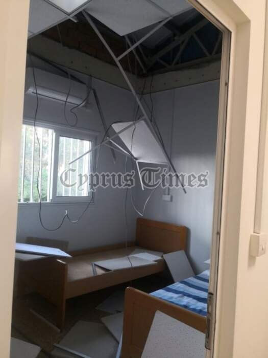 οροφή έπεσε νοσοκομείο Αθαλάσσας Κύπρος