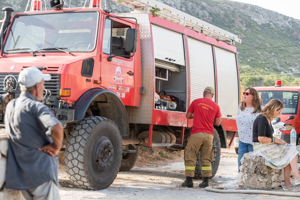 πυροσβεστική άλογο πισίνα Κεφαλονιά