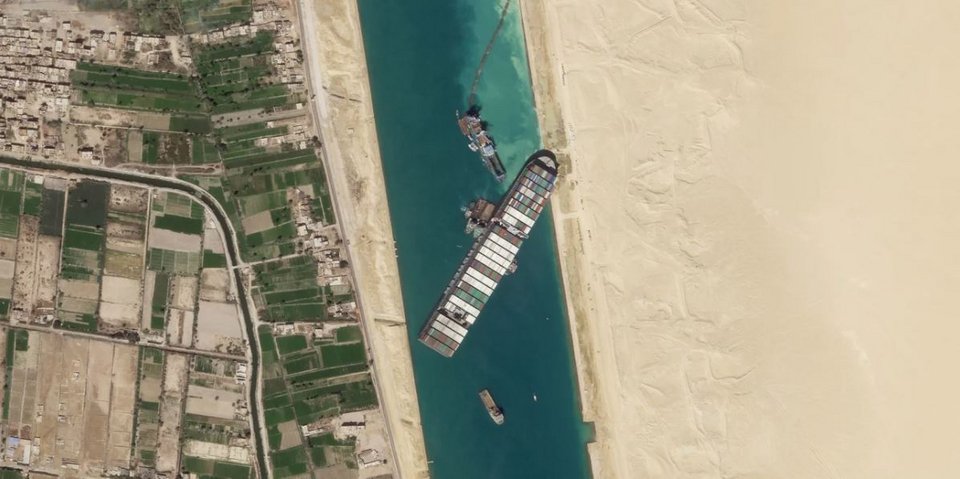 Το Ever Given στη διώρυγα του Σουέζ