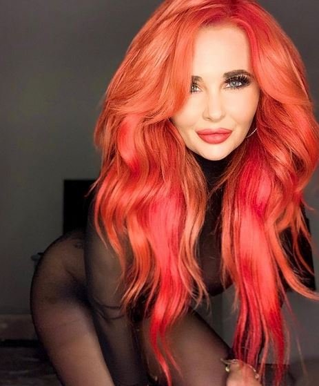 Η Ρεμπέκα Τζέιν/ Φωτογραφία από ladyrebeccajane