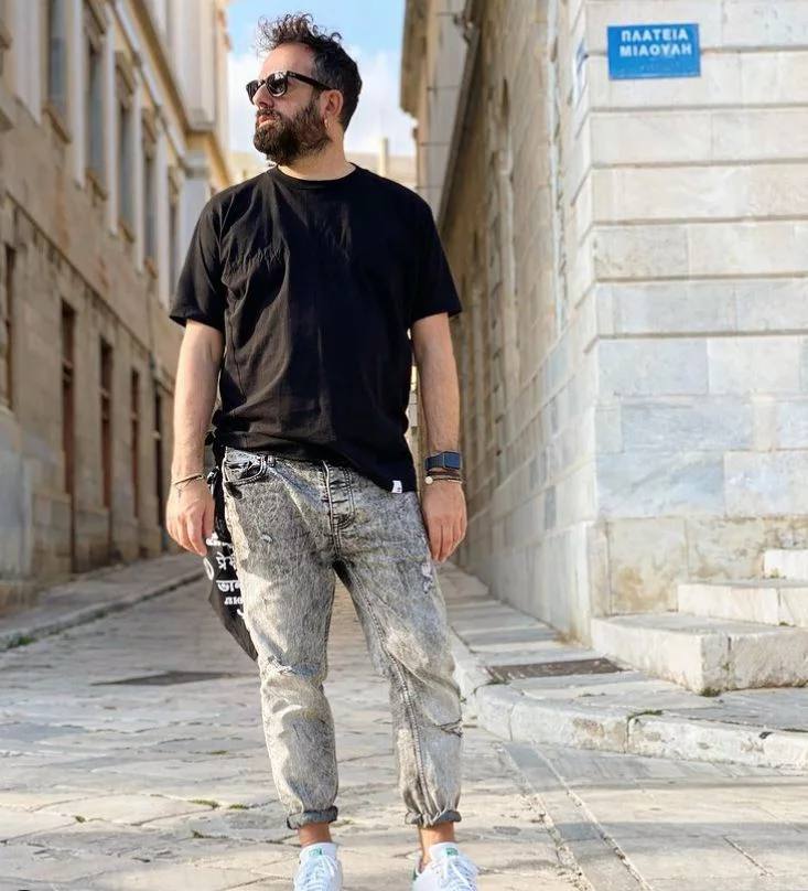 «Όχι δεν βγήκα αλλαγμένος από την πανδημία. Ο ίδιος είμαι. Ισως μόνο τώρα να είμαι πιο αυστηρός σε αυτό που ζητάω. Εμαθα ότι πρέπει να είμαστε πιο ουσιαστικοί. Αρα και πιο αυστηροί.»