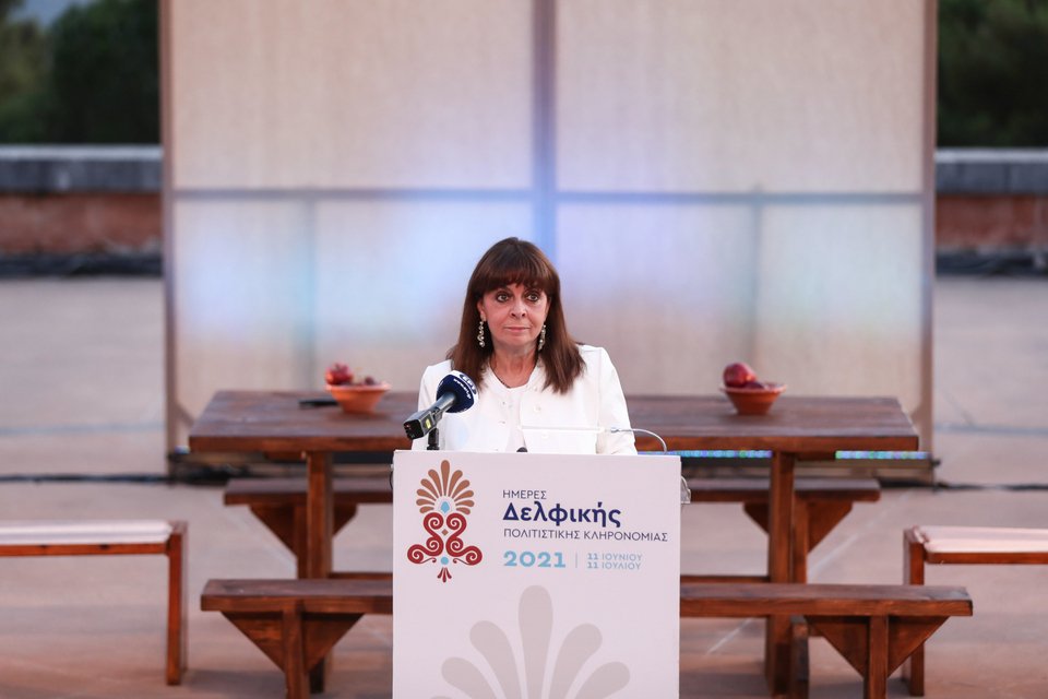 Η Πρόεδρος της Δημοκρατίας Κατερίνα Σακελλαροπούλου / Φωτογραφία: EUROKINISSI/ΠΡΟΕΔΡΙΑ ΤΗΣ ΔΗΜΟΚΡΑΤΙΑΣ/ΘΟΔΩΡΗΣ ΜΑΝΩΛΟΠΟΥΛΟΣ