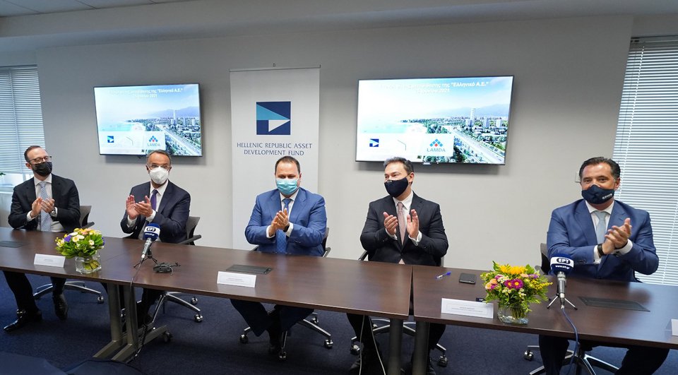 Παρόντες στην υπογραφή ΤΑΙΠΕΔ-Lamda Development ο υπουργός Οικονομικών και ο υπουργός Ανάπτυξης