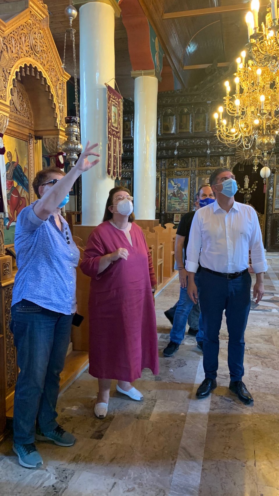 λινα μενδωνη