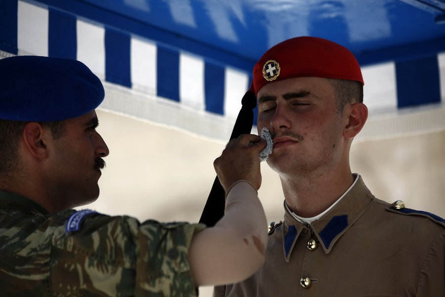 Εύζωνες