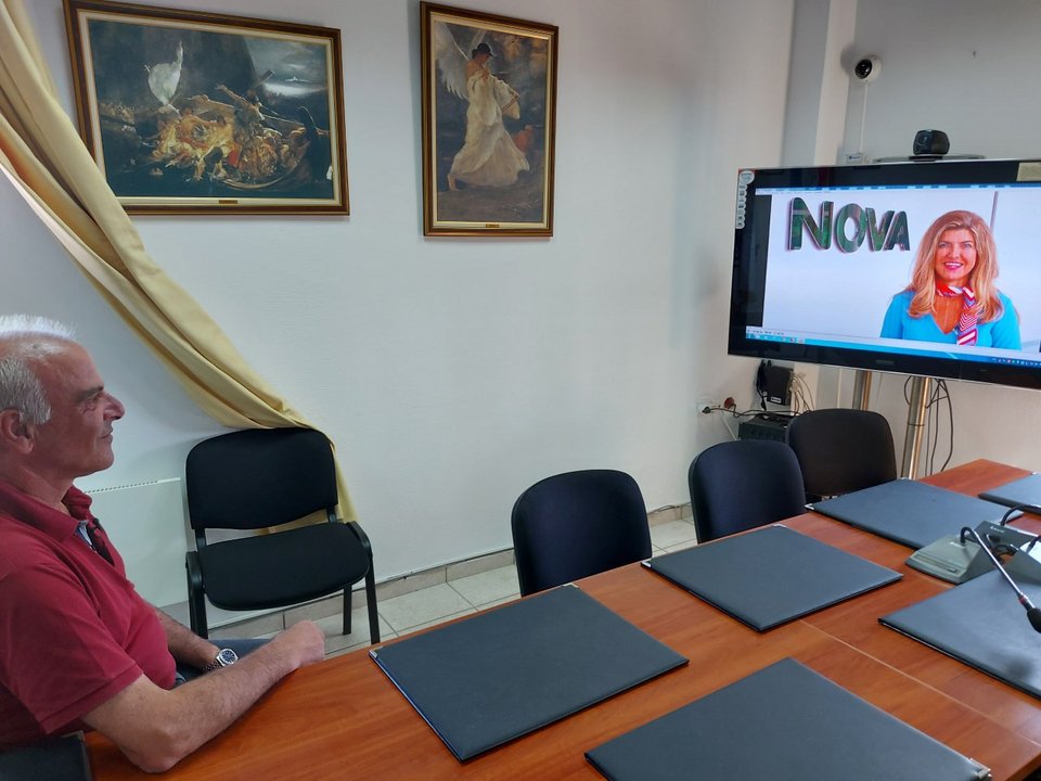 Ο κ. Κωνσταντίνος Βρατσάνος, Δήμαρχος Ψαρών και η κα Κατερίνα Κασκανιώτη, Media Executive Director Nova