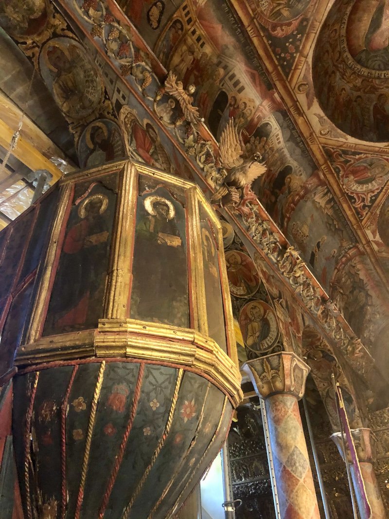 μονη