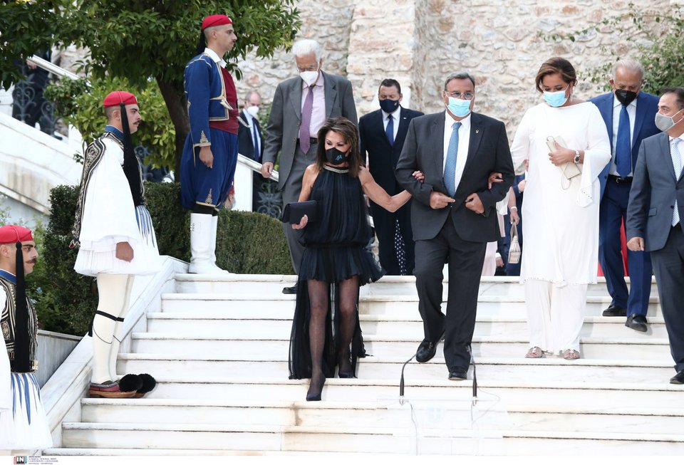 Γιάννα Αγγελοπούλου Ισίδωρος Κούβελος και Ντόρα Μπακογιάννη