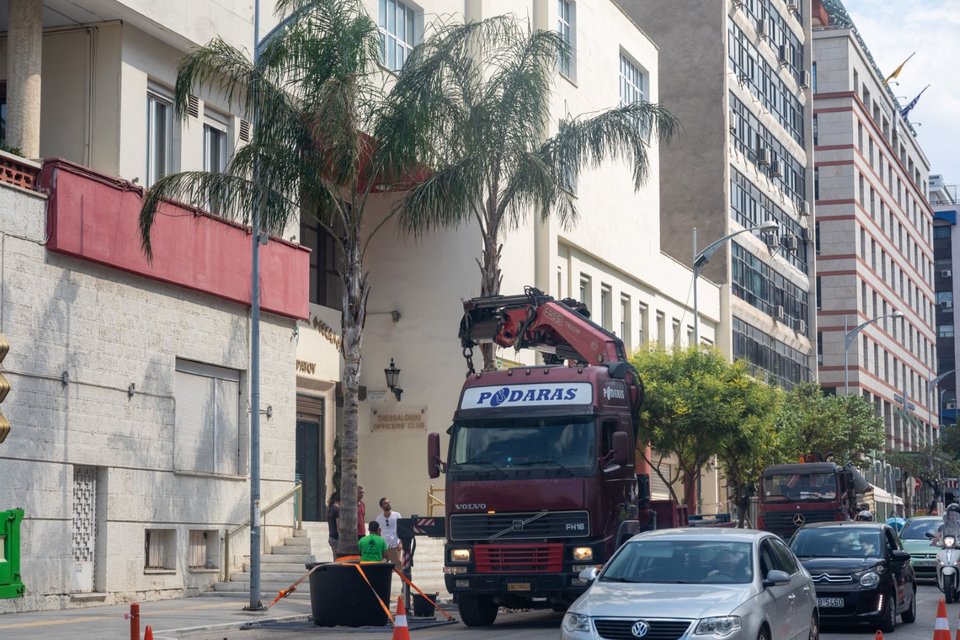 Σε… Μαϊάμι μετατρέπεται το κέντρο της Θεσσαλονίκης για τα γυρίσματα της ταινίας "The Enforcer" με τον Αντόνιο Μπαντέρας -Φωτογραφία: ΜΟΤΙΟΝΤΕΑΜ/ ΒΕΡΒΕΡΙΔΗΣ ΒΑΣΙΛΗΣ