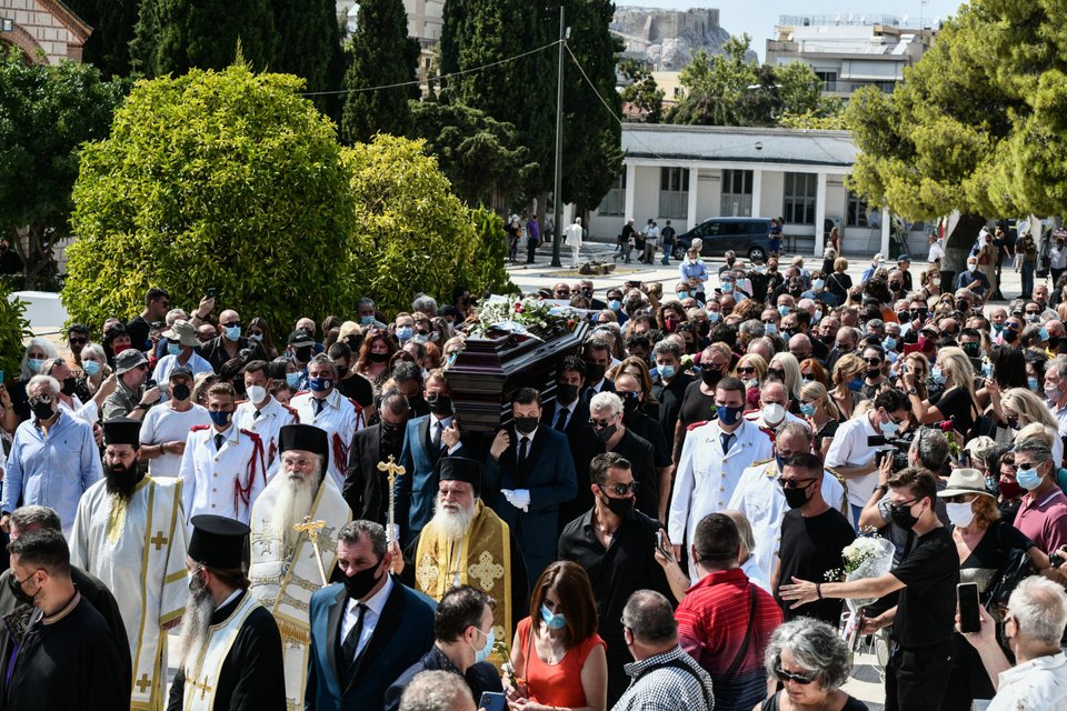 Πλήθος κόσμου στην κηδεία / Φωτογραφία: Ευρωκίνηση/ΜΠΟΛΑΡΗ ΤΑΤΙΑΝΑ 