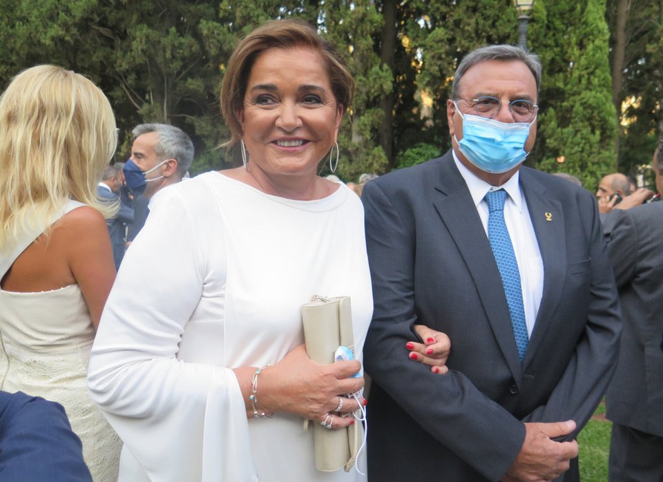 Ντόρα Μπακογιάννη και Ισίδωρος Κούβελος
