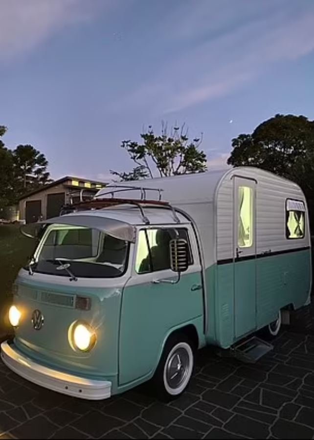 Το ανακαινισμένο πρώτο φορτηγό που αγόρασε ο Φιλ