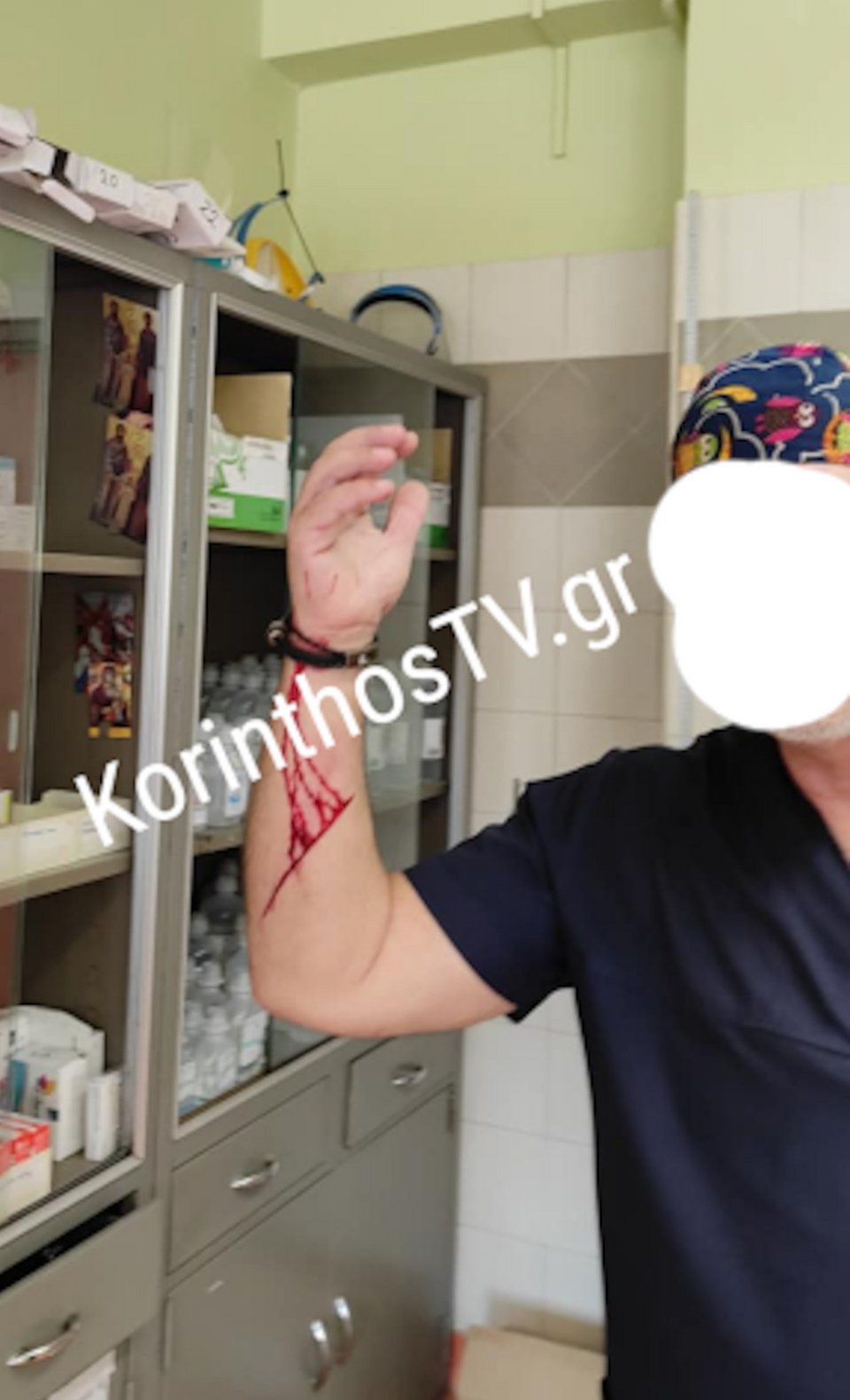 Ο τραυματισμός του νοσηλευτή από φαλτσέτα / Φωτογραφία: korinthostv.gr