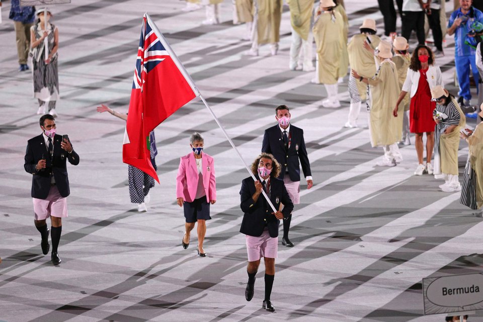 Βερμούδες τελετή έναρξης