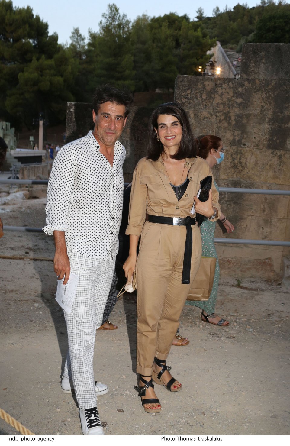 Ορέστης Ανδρεαδάκης, Εύα Νάθενα 