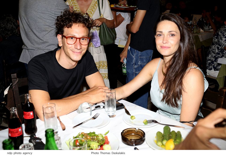 Μιχάλης Σαράντης, Μαίρη Μηνά