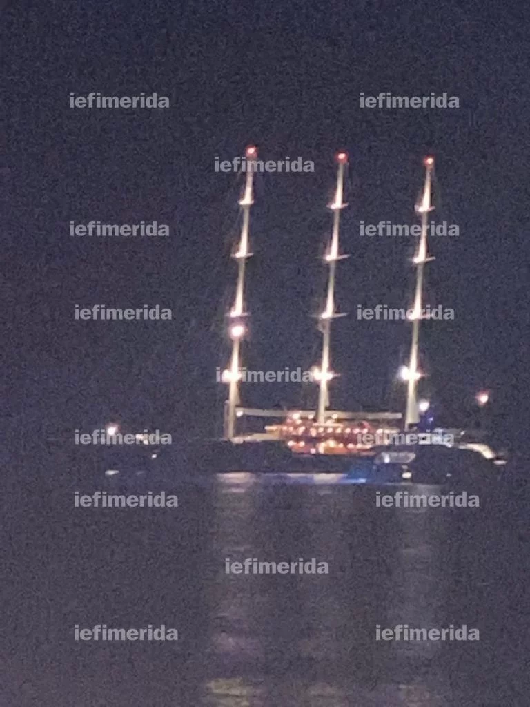 Το υπερπολυτελές σκάφος του Μπάρι Ντίλερ / Φωτογραφία: iefimerida