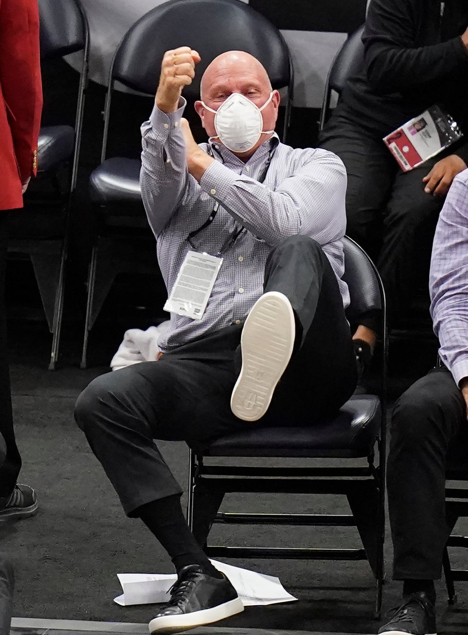 Ο Στιβ Μπάλμερ στο γήπεδο των Los Angeles Clippers