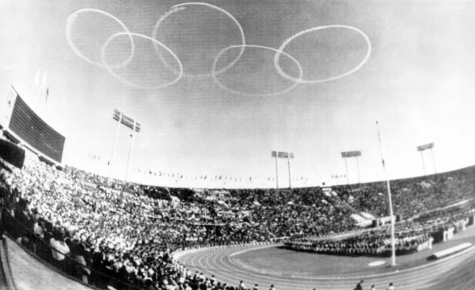 https://www.iefimerida.gr/sites/default/files/styles/in_article/public/article-images/2021-07/tokio-olympiakoi-1964-gemato-stadio.jpg.webp?itok=8rmCFzCJ