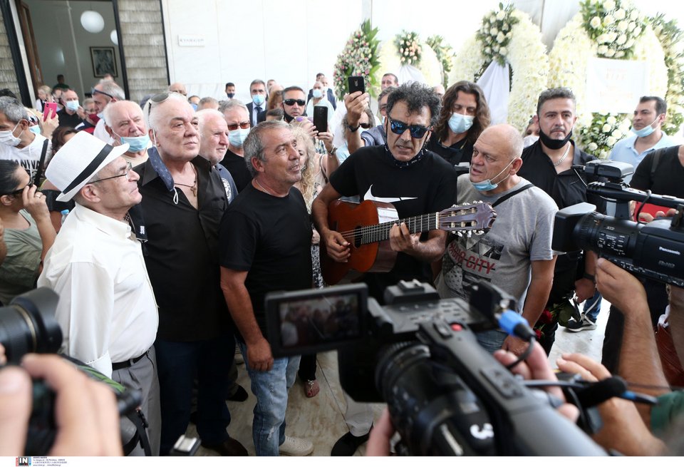 Τόλης Βοσκόπουλος κηδεία