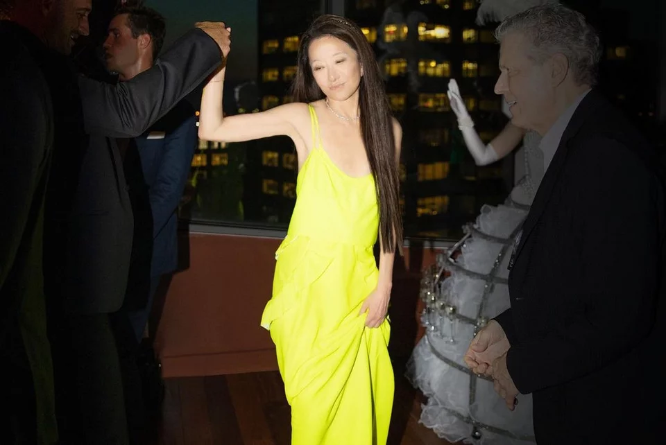Η Vera Wang απόλαυσε το πάρτι της με τους θαυμαστές της να μην πιστεύουν ότι είναι 72 ετών 
