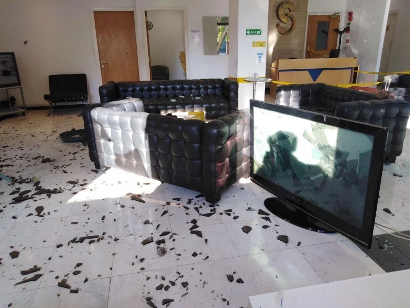 καταστροφές σε συγκρότημα ΔΙΑΣ στην Κύπρο μετά από επίθεση