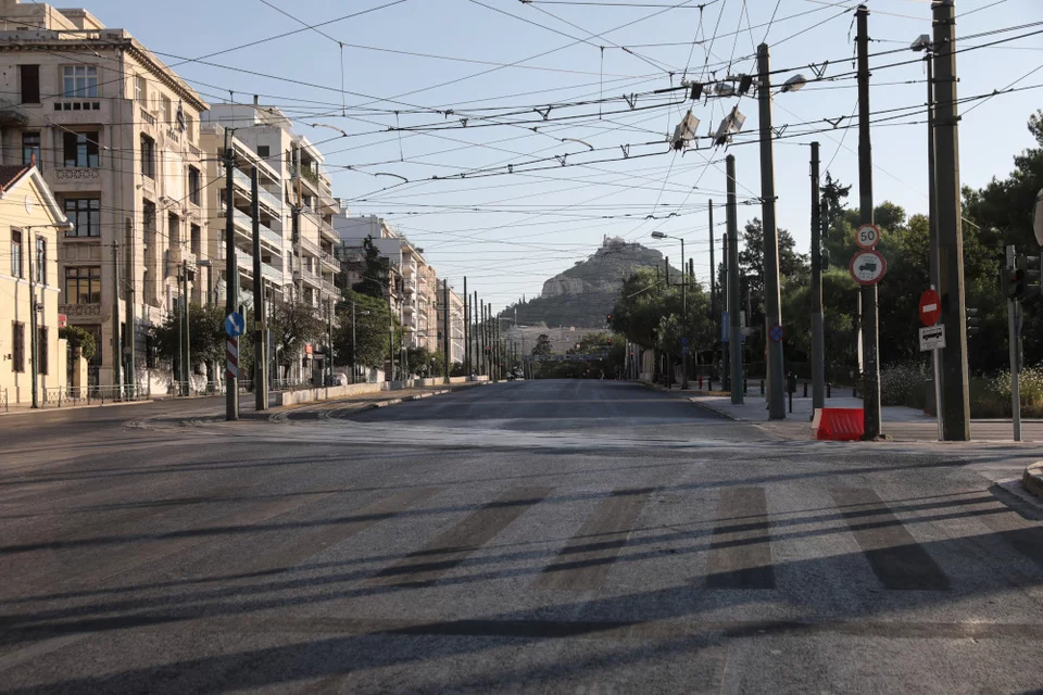 https://www.iefimerida.gr/sites/default/files/styles/in_article/public/article-images/2021-08/adeia-athina-b.jpg.webp?itok=a-Gv1XZU