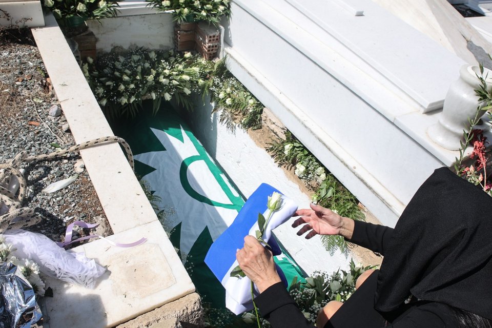 Ο Ακης Τσοχατζόπουλος στην τελευταία του κατοικία / Φωτογραφία: Intimenews/ΤΖΑΜΑΡΟΣ ΠΑΝΑΓΙΩΤΗΣ