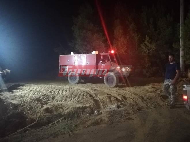 Οχήματα της Πυροσβεστικής δημιουργούν αντιπυρικές ζώνες στην Αρχαία Ολυμπία -Φωτογραφία: tempo24.gr