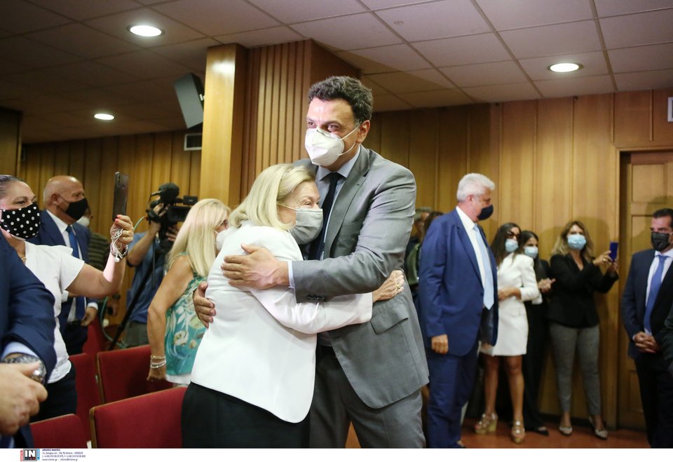 Ο πρώην Υπουργός Υγείας, Βασίλης Κικίλιας με την Μαρία Θεοδωρίδου / Φωτογραφία: Intime News
