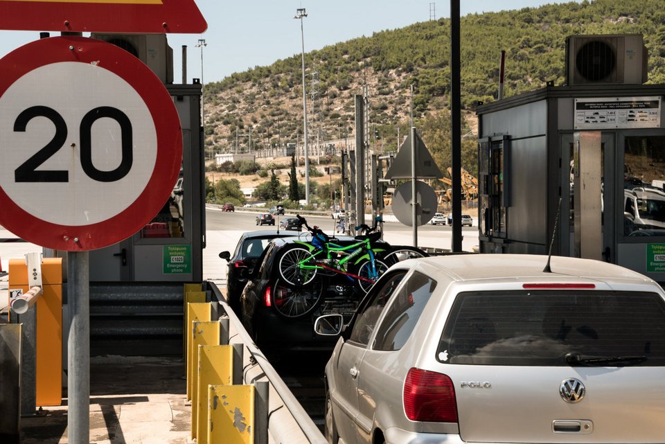 Κίνηση στα διόδια Ελευσίνας / Φωτογραφία: EUROKINISSI-ΛΥΔΙΑ ΒΕΡΟΠΟΥΛΟΥ