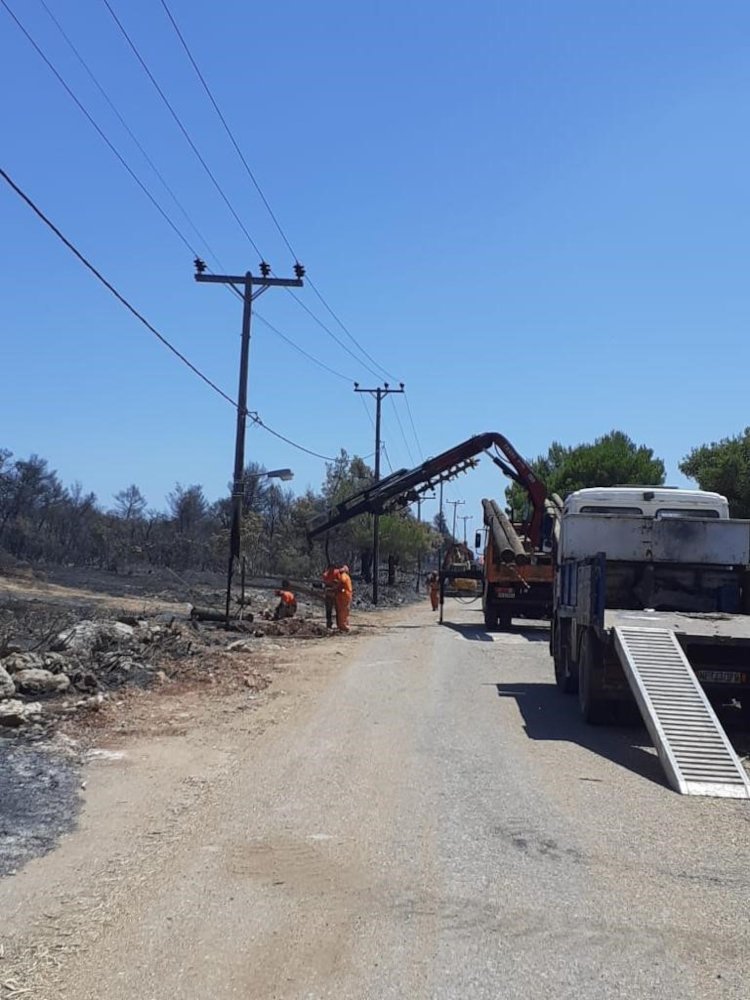 Εργασίες αποκατάστασης του δικτύου ηλεκτροδότησης