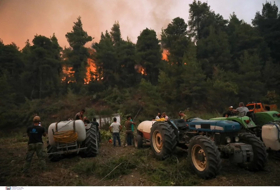 Εύβοια: Όγδοη μέρα «μάχης» με την φωτιά - Συνεχείς οι αναζωπυρώσεις
