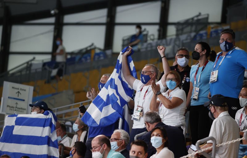 Πανηγυρισμοί στην κερκίδα από μέλη της ελληνικής αποστολής / Φωτογραφία: Intimenews 