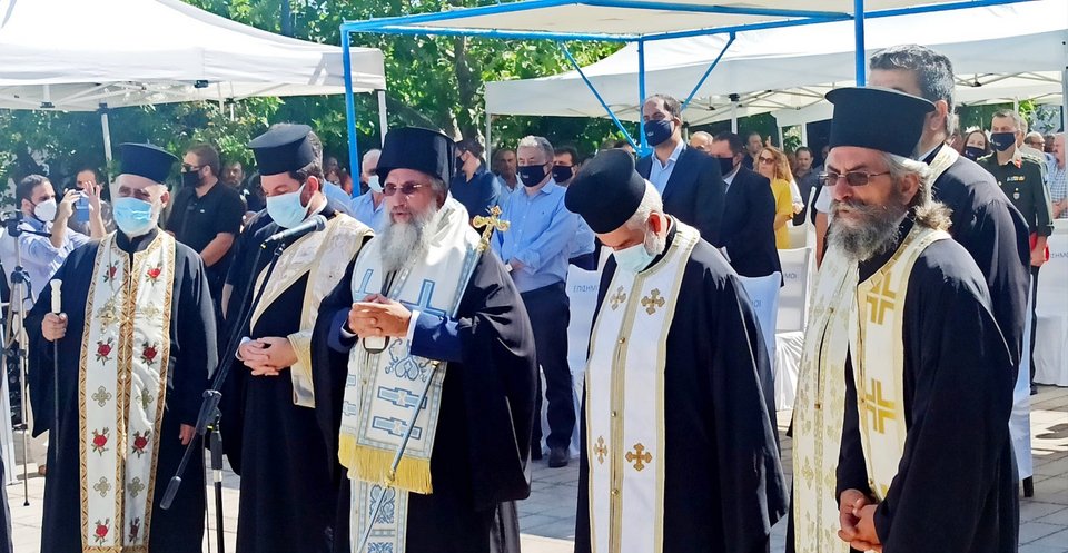 Επιμνημόσυνη δέηση από τον μητροπολίτη Ρεθύμνης Αυλοποτάμου Ευγένιο / Φωτογραφία: Περιφέρεια Κρήτης