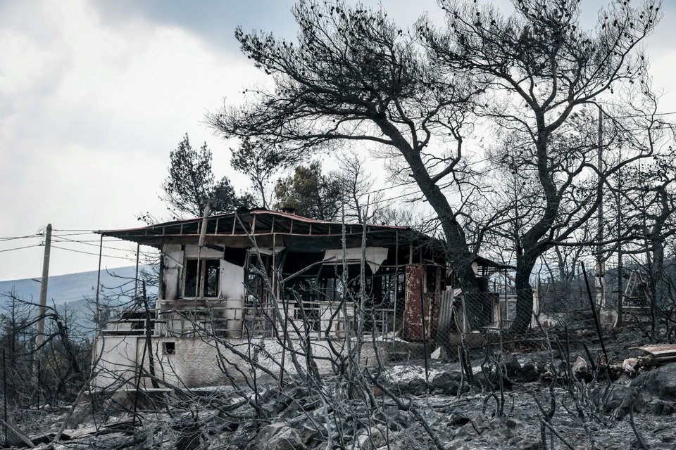 Καμμένο σπίτι στην περιοχή της δυτικής Αττικής