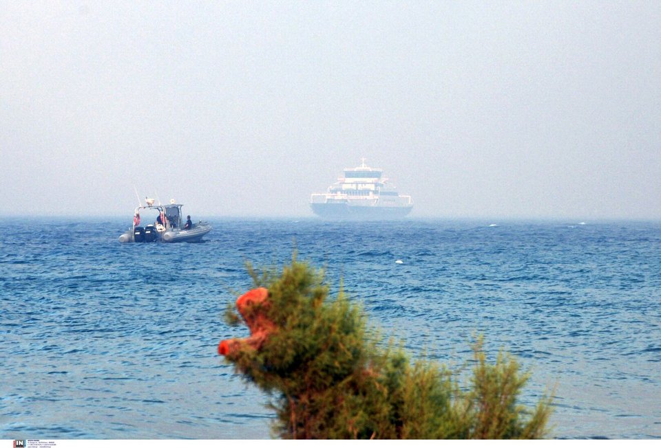 Το φέρι μποτ που βοήθησε στον απεγκλωβισμό κατοίκων