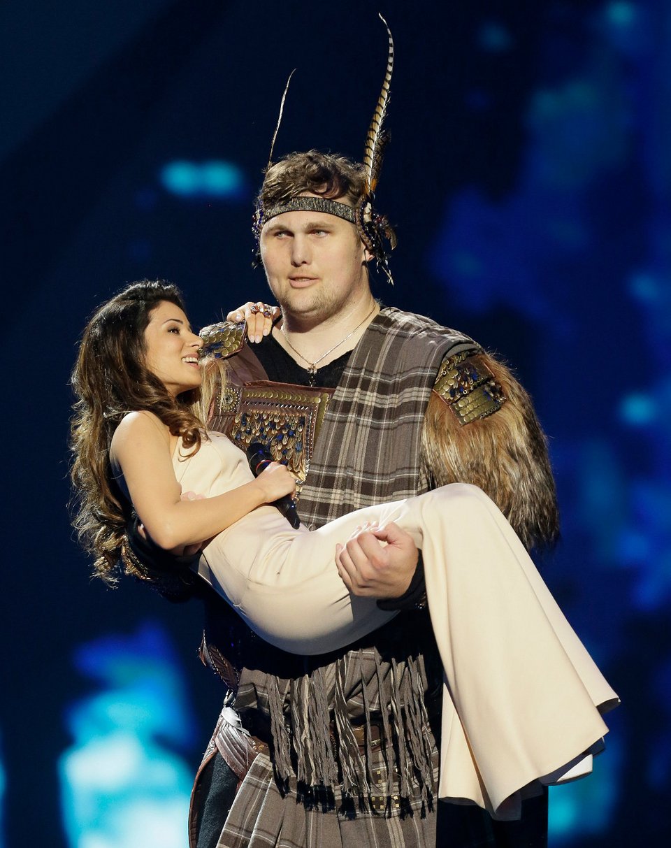 Ο Ιγκόρ στη σκηνή της Eurovision το 2013