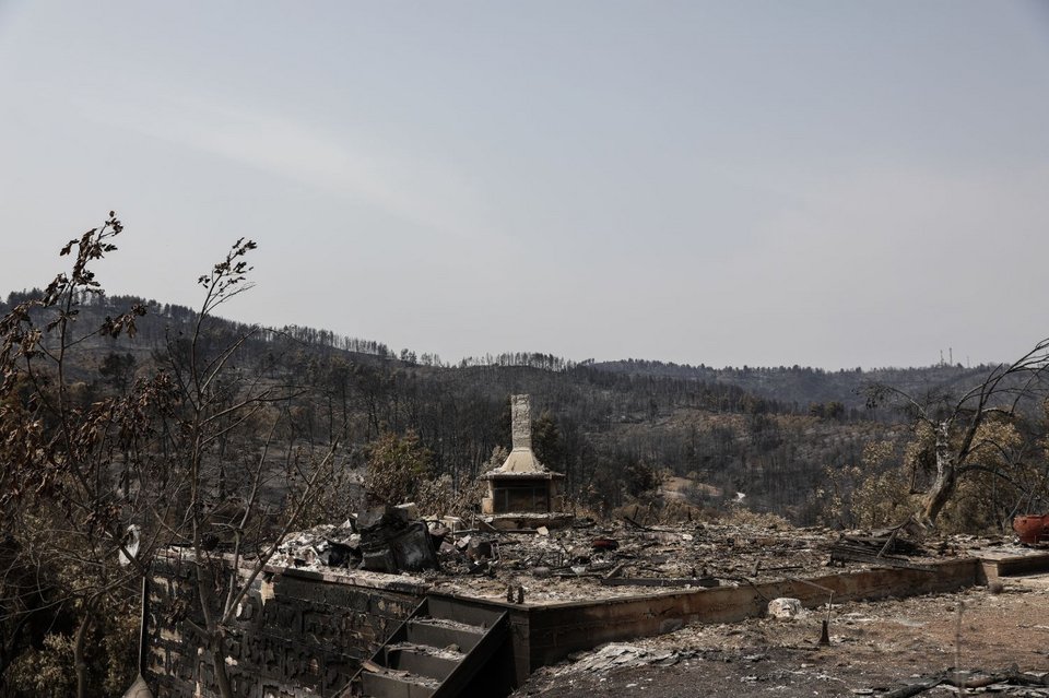Φωτογραφίες μετά τη φωτιά στην Εύβοια, Αγία Αννα
