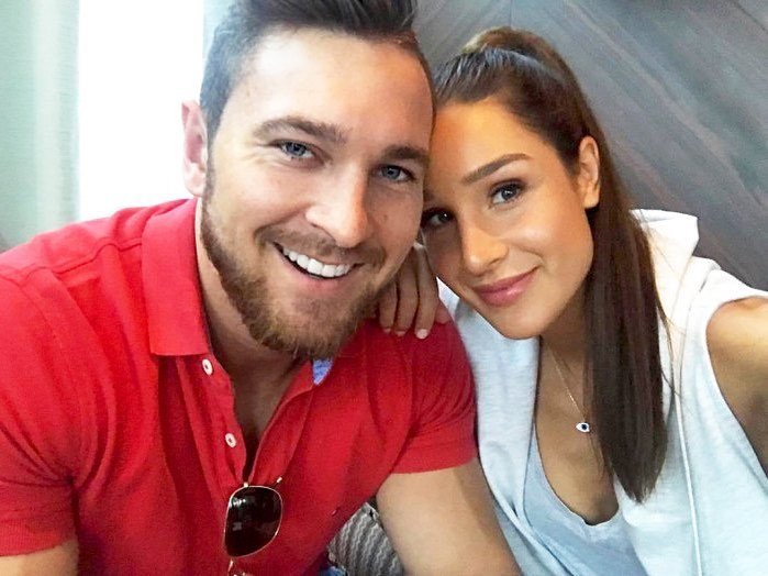 Tobi Pearce, Kayla Itsines
